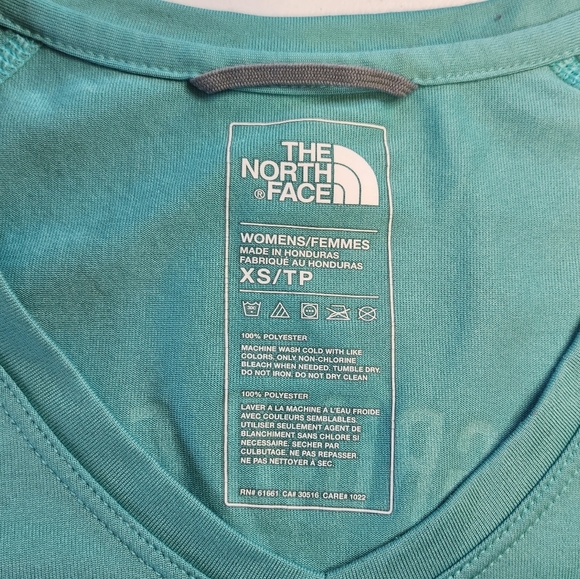 The North Face Wicking Short Sleeve Running Top T-Shirt Grind Activewear Green - Picture 6 of 8